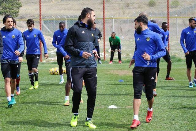 Evkur Yeni Malatyaspor’da Gençlerbirliği Hazırlıkları Sürüyor