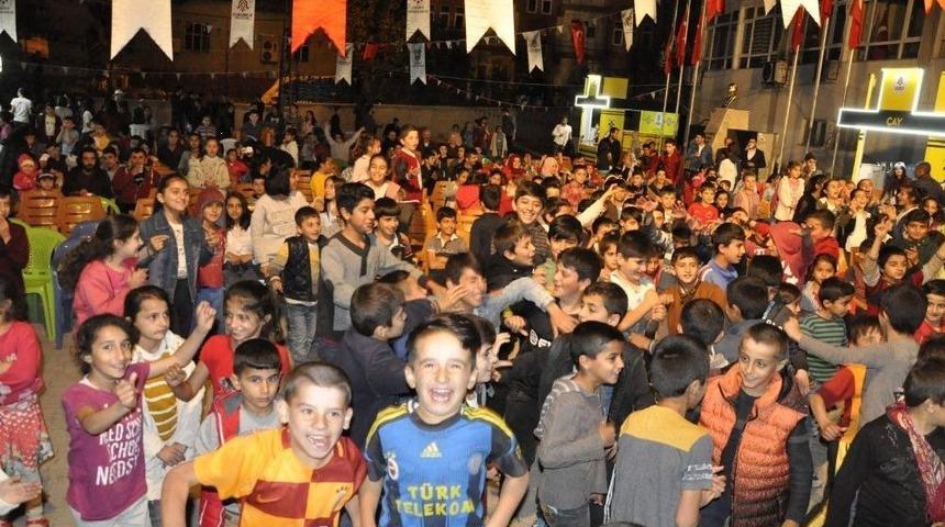 &Ccedil;ukurcalı &Ccedil;ocukları Hi&ccedil; B&ouml;yle G&ouml;rmediniz