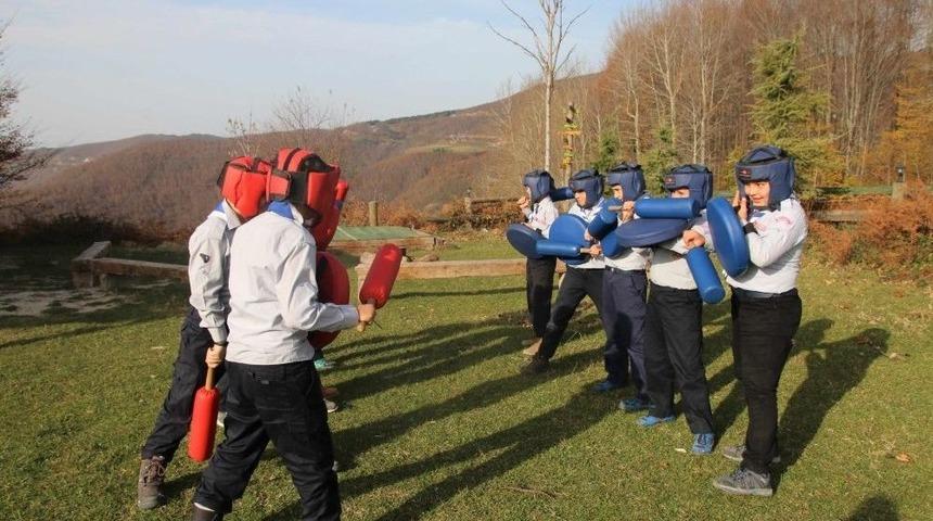 B&uuml;y&uuml;kşehir&rsquo;in Yavru Kurtlarından Macera Dolu Kamp