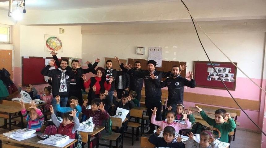 Diyarbakır &Ccedil;arşı Grubundan &Ouml;rnek Davranış