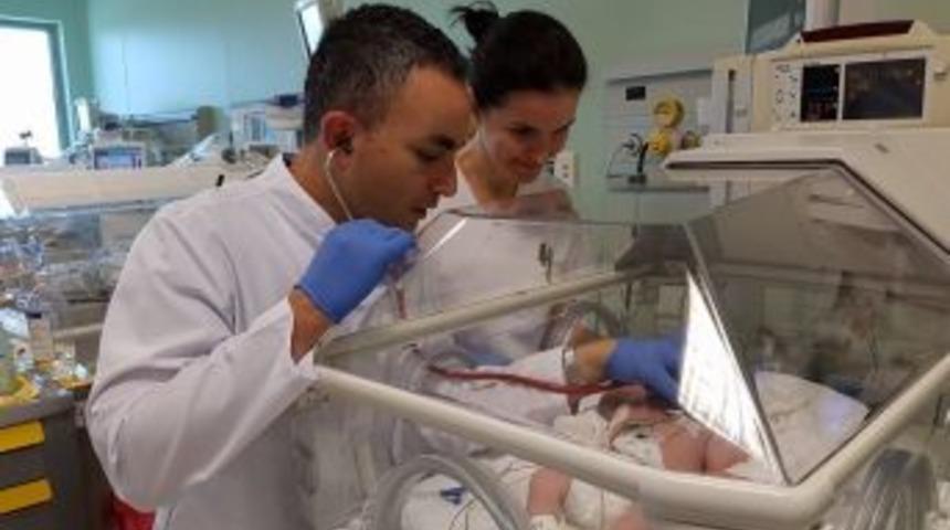 Doğum Sırasında Oksijensiz Kalan Bebekler Soğutularak Tedavi Ediliyor