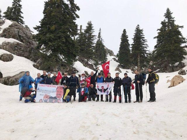 Sivaslı Dağcılar, Muhsin Yazıcıoğlu Anısına Keş Dağına Tırmandı