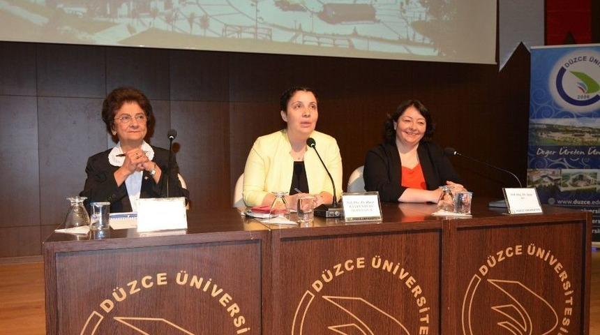 D&uuml;zce &Uuml;niversitesi&rsquo;nde &ldquo;toplumsal Cinsiyet&rdquo; Başlıklı Konferans D&uuml;zenlendi