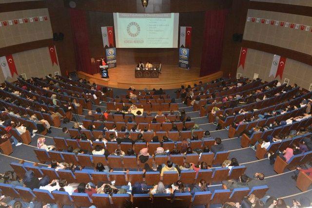 Düzce Üniversitesi’nde “toplumsal Cinsiyet” Başlıklı Konferans Düzenlendi