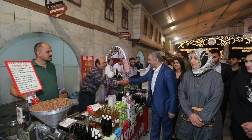 Çelik Çifti Ramazan Sokağı’nda