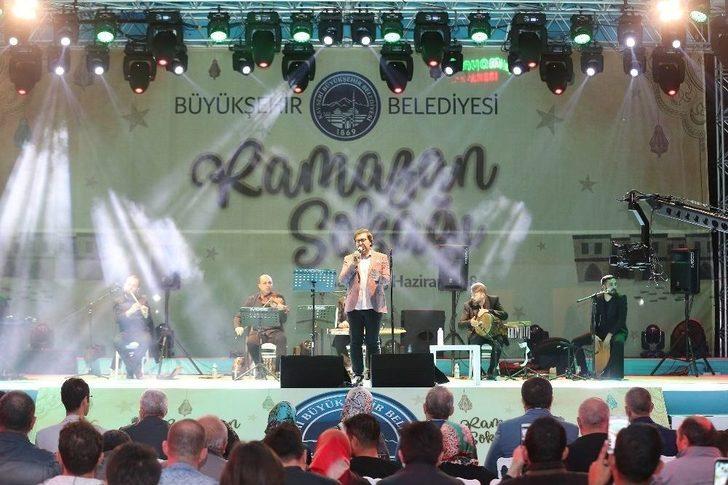 Ramazan Sokağında İlahi Esintileri G3