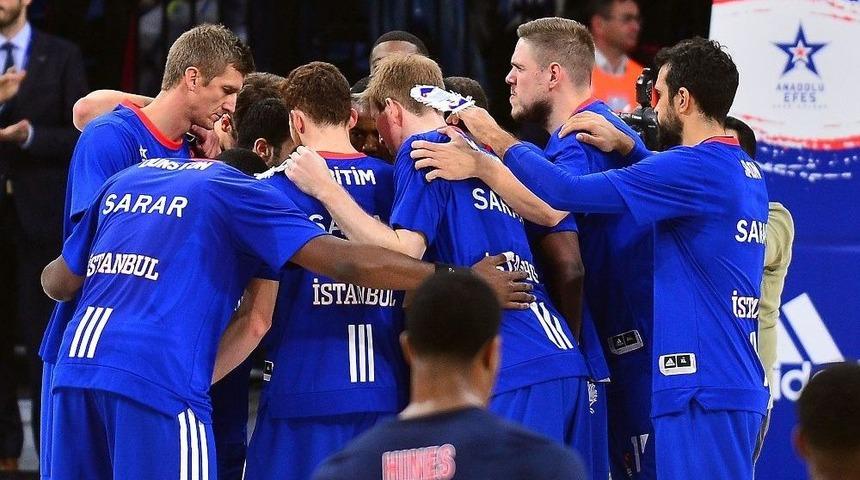 Anadolu Efes Evinde İlk Peşinde