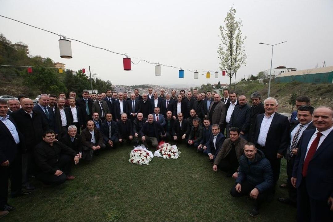 To&ccedil;oğlu, Sendika Y&ouml;neticileri İle Bir Araya Geldi