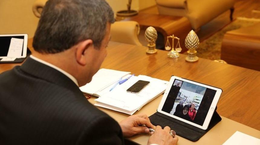 Başkan Karabacak Vatandaşlarla Y&uuml;z Y&uuml;ze Sohbet Ediyor