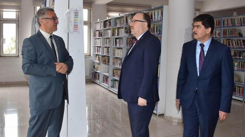 Afyonkarahisar&rsquo;da K&uuml;t&uuml;phaneler Haftası Kutlanıyor