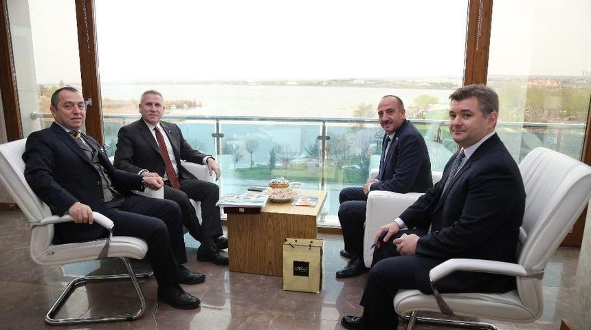 Macaristan&rsquo;dan G&ouml;lbaşı&rsquo;na Festival Daveti