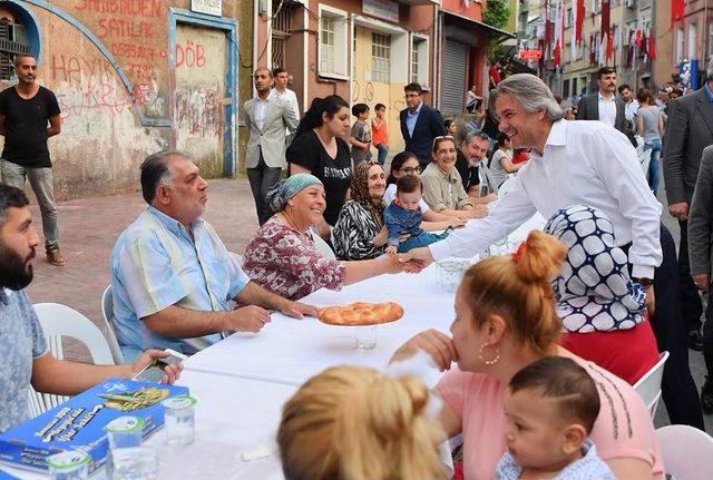 Dolapdere Sakinleri Sokak İftarında Buluştu 1