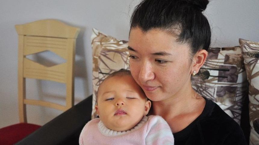 Masal Bebek G&ouml;rebilmek İ&ccedil;in Yardım Bekliyor