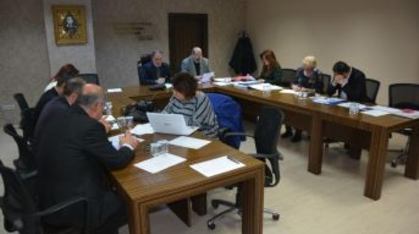 İzmit Belediyesi M&uuml;lkiyetlerini Kiraya Verdi