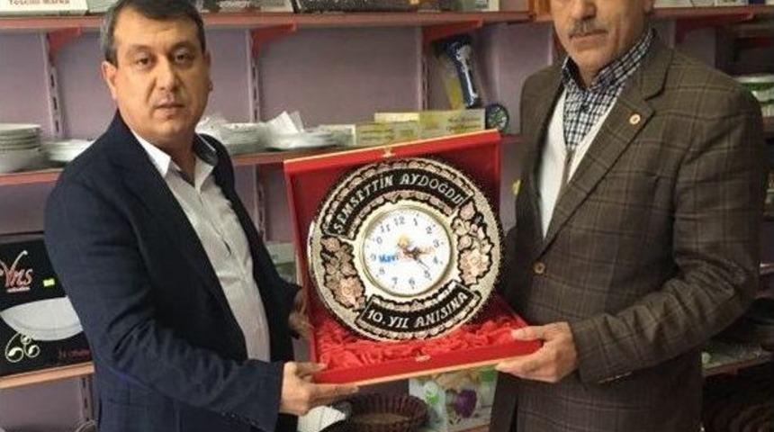 İha Kovancılar Muhabirine Plaket