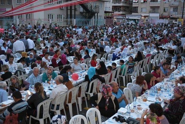 Kocamaz, Yenişehirli Vatandaşlarla İftar Açtı