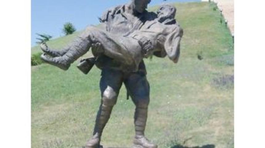 Beyşehir&rsquo;e Şehit Baba Ve Oğul Anıtı