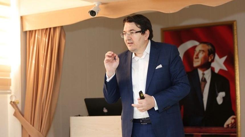 Spiker Emre Tilev&rsquo;den Gen&ccedil;lere Gelecek Tavsiyeleri