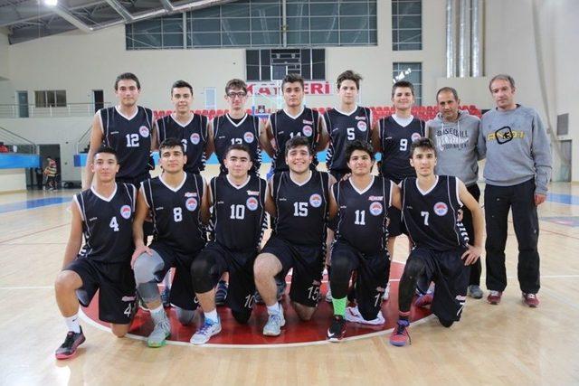 U-18 Basketbol Liginde Melikgazi Fırtınası Esiyor