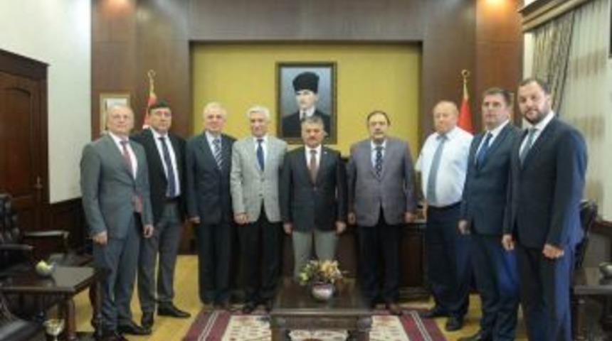 Ticaret Borsası Y&ouml;netimi Vali Yazıcı&rsquo;yı Ziyaret Etti