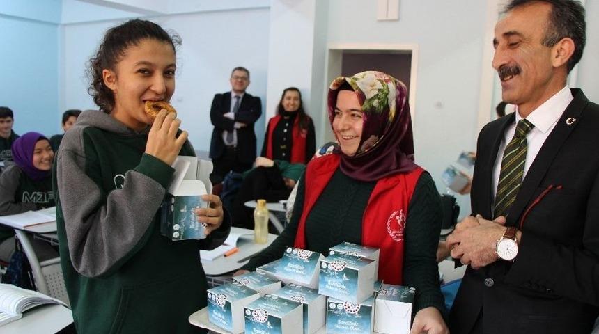 Kandil Simidi Gen&ccedil;lerden