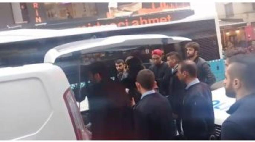 Beşiktaş’da Döner Bıçaklı Kavga:1 Yaralı