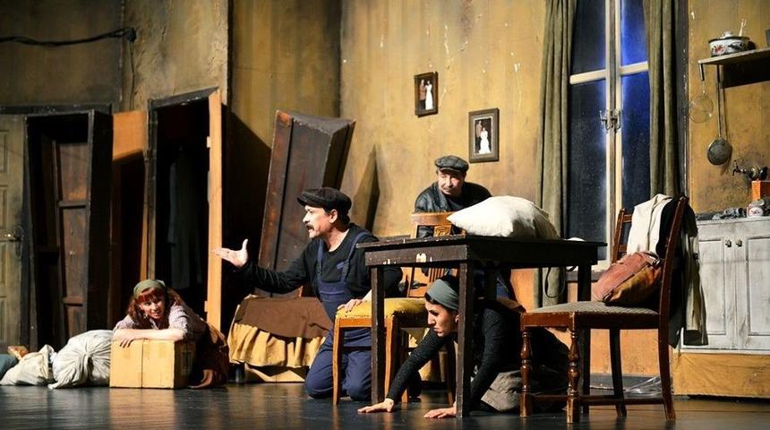 Ankara Sanat Tiyatrosu Maltepelilerle Buluştu