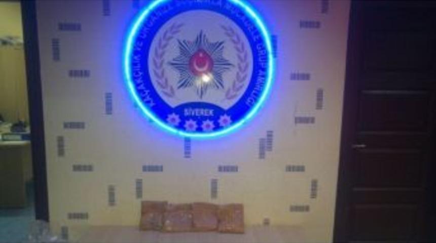 Yolcu Otob&uuml;s&uuml;nde 1 Bu&ccedil;uk Kilo Eroin Ele Ge&ccedil;irildi