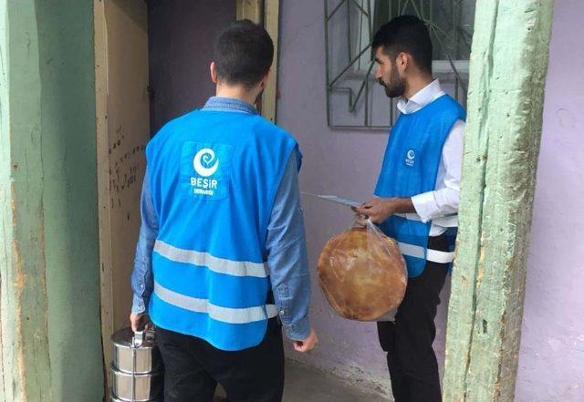 Beşir Derneği, Ramazan Ayında Yüzleri Güldürüyor