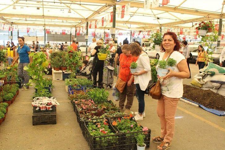 Karşıyaka Çiçek Açtı G3