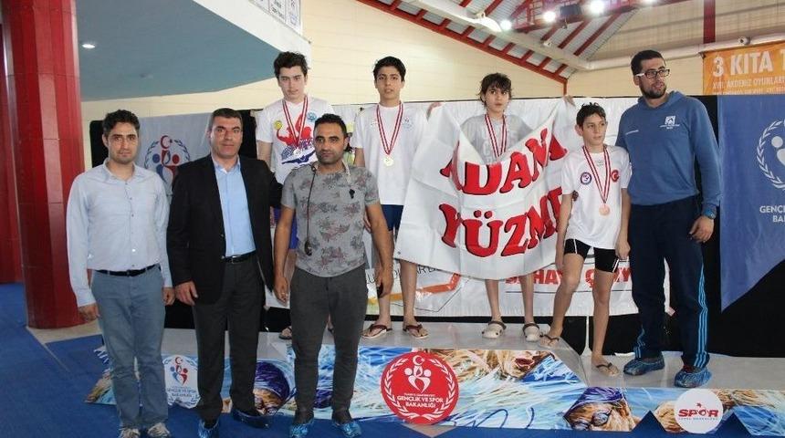 Mersinli Sporcular Y&uuml;zme M&uuml;sabakalarına Damga Vurdu