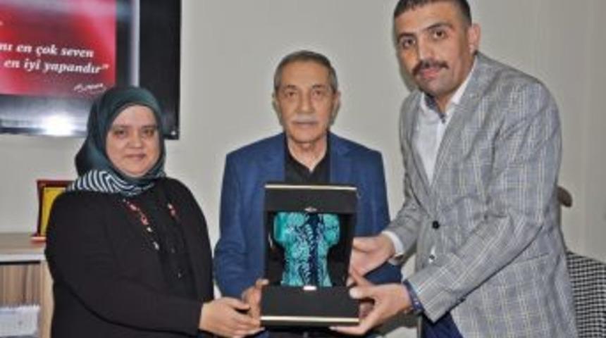 Başkan &Ouml;zdemir İşadamı Doğan İle Bir Araya Geldi