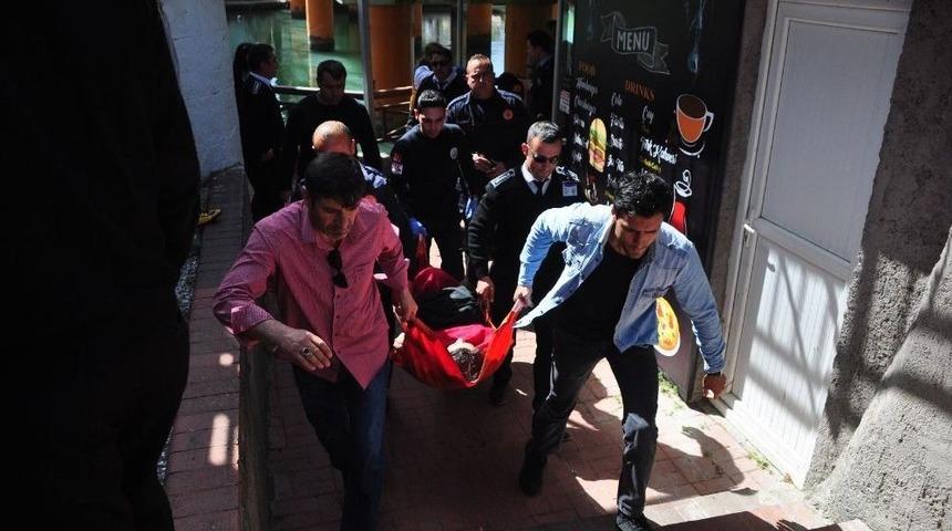 Manavgat K&ouml;pr&uuml;s&uuml;&rsquo;nden Atlayan Gen&ccedil; Kızı Tekne Personeli Kurtardı