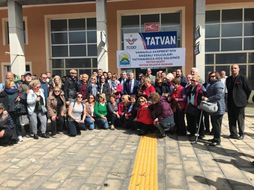 Van G&ouml;l&uuml; Ekspresi Bitlis&rsquo;e Ulaştı