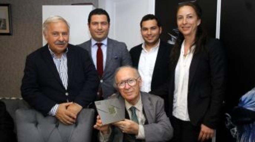 Paris&rsquo;ten &Ouml;d&uuml;lle D&ouml;nd&uuml;ler