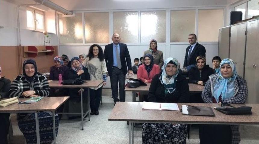 &Ccedil;orlu&rsquo;da Okuma-yazma Kursları Devam Ediyor