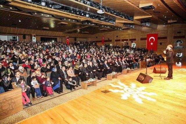 Mustafa Cihat Konserine Yoğun İlgi