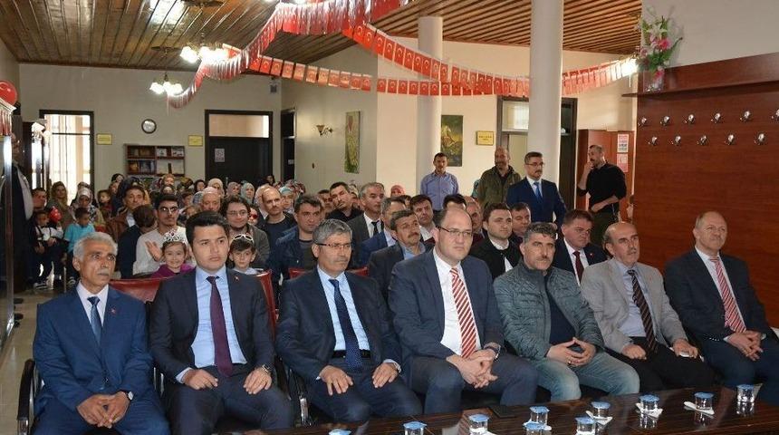 Suşehri&rsquo;nde K&uuml;t&uuml;phaneler Haftası Kutlandı