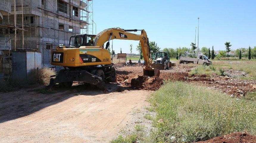 Haliliye&rsquo;de Yol Yapım &Ccedil;alışmaları S&uuml;r&uuml;yor