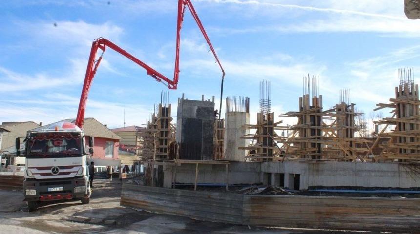 Merkez Camii İnşaatına Yeniden Başlandı