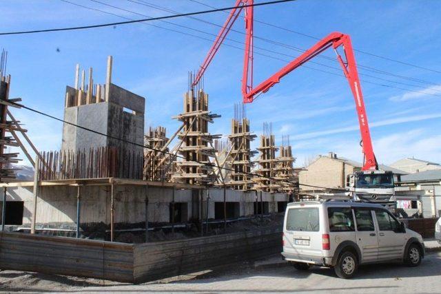 Merkez Camii İnşaatına Yeniden Başlandı