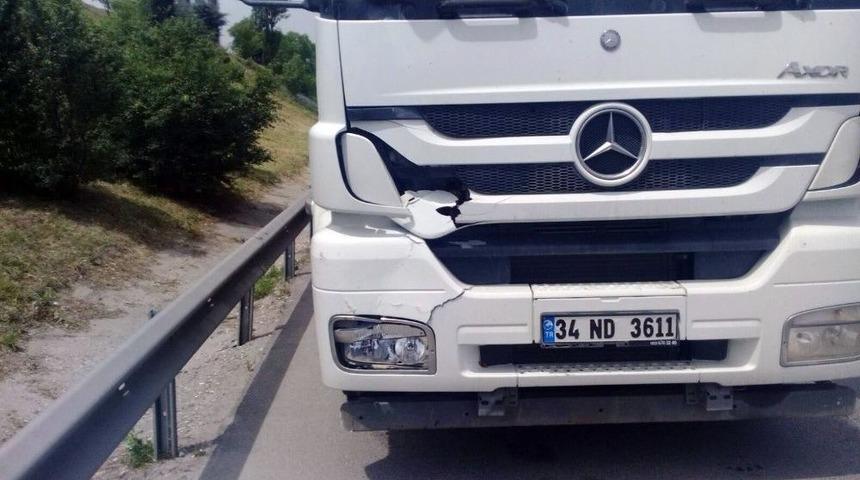 Tem Otoyolunda Feci Kaza: 1 &Ouml;l&uuml;