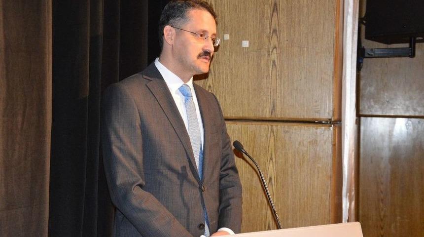 Vali Haktanka&ccedil;maz: &ldquo;yeni Nesil Gen&ccedil;lerimiz Okuyor&rdquo;