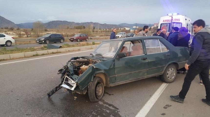 Acıpayam&rsquo;da Trafik Kazası: 1 &Ouml;l&uuml;, 1 Yaralı