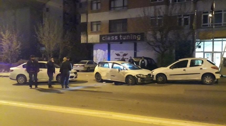 Ankara&rsquo;da Uyuşturucu Satıcıları Kovalamaca Sonucu Yakalandı