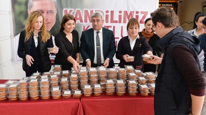Muratpaşa Belediyesi&rsquo;nden Vatandaşlara Kandil Simidi