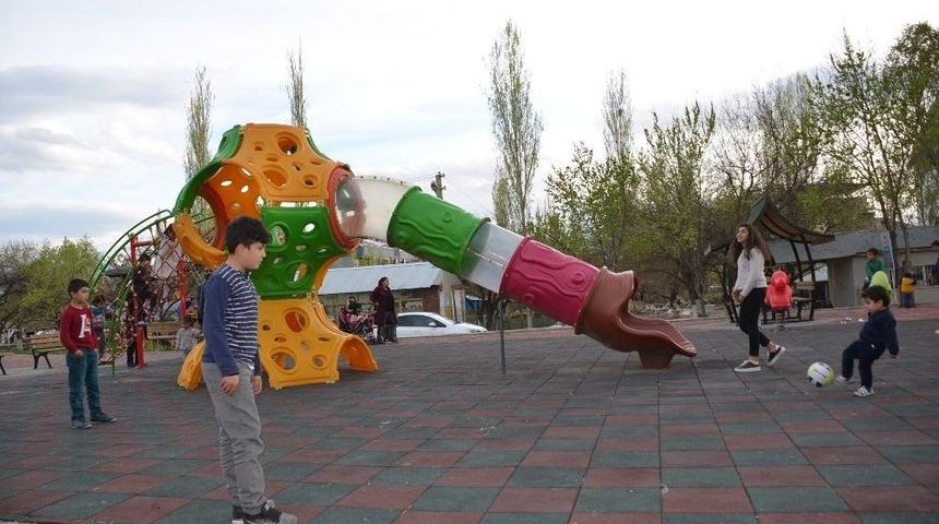 Iğdırlı Aileler Parklara Kamera Takılmasını İstiyor