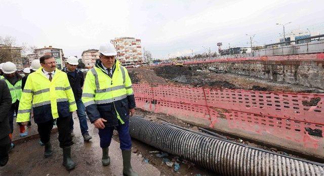 Başkan Karaosmanoğlu, Çalışmaları Yerinde İnceledi