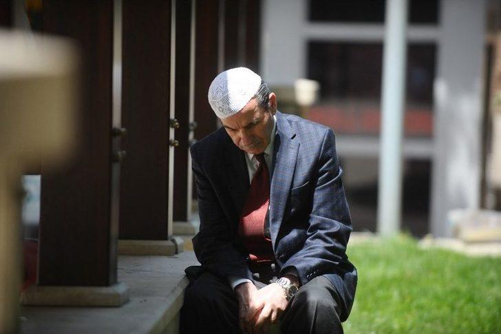 Ramazan’ın İlk Cuma Namazında Camiler Doldu Taştı G5