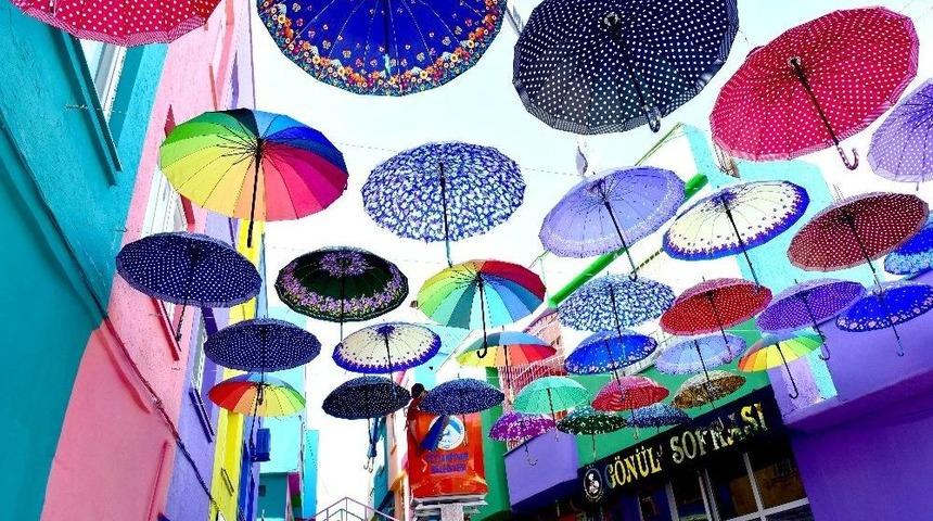 Ceylanpınar&rsquo;da Şemsiyeli "g&ouml;n&uuml;l Sokağı" Kuruluyor